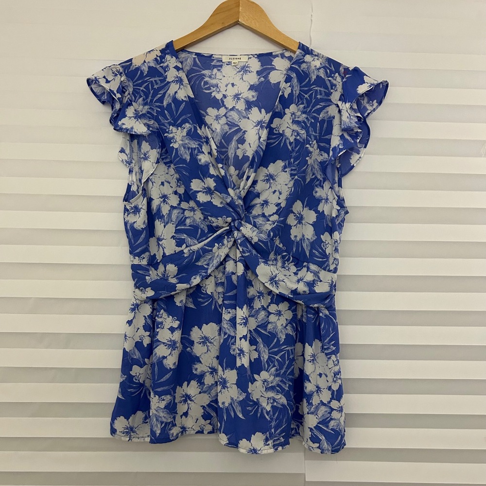 Pleione Blue White Floral‎ Twist Front V-Neck Ruffle Blouse XL Boho Resortwear